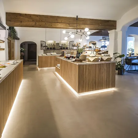 蒂芬布伦纳酒店 4* 基茨比厄尔